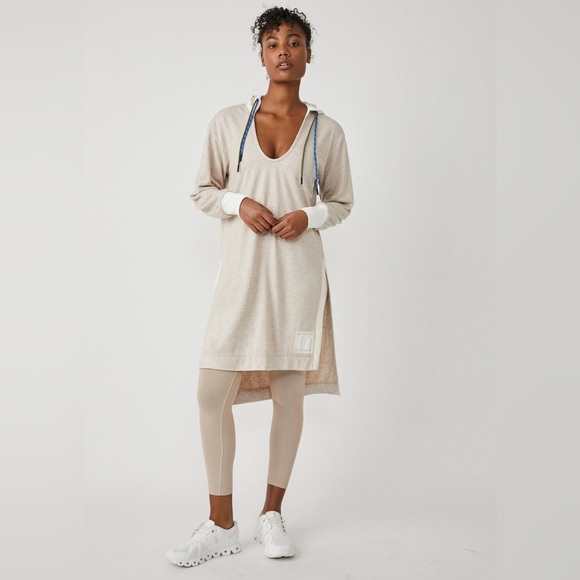 New Free People FP MOVEMENT Feel Good Layer Size Small Oatmeal Heather Worn once - Picture 1 of 7